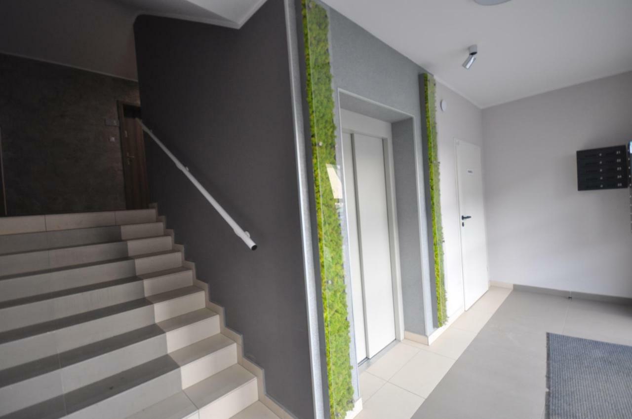 Apartament Zlota Lacza Zielona Góra Buitenkant foto